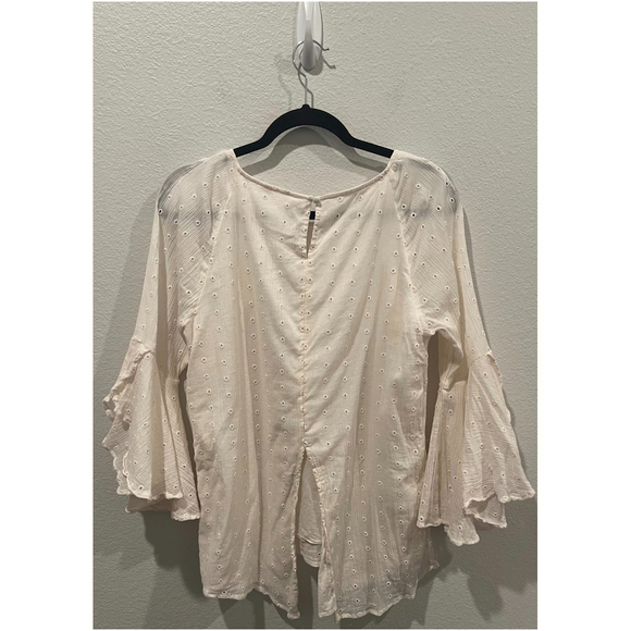 LC LAUREN CONRAD Cream Pinko Eyelet Bell 3/4 Sleeve - Picture 4 of 5